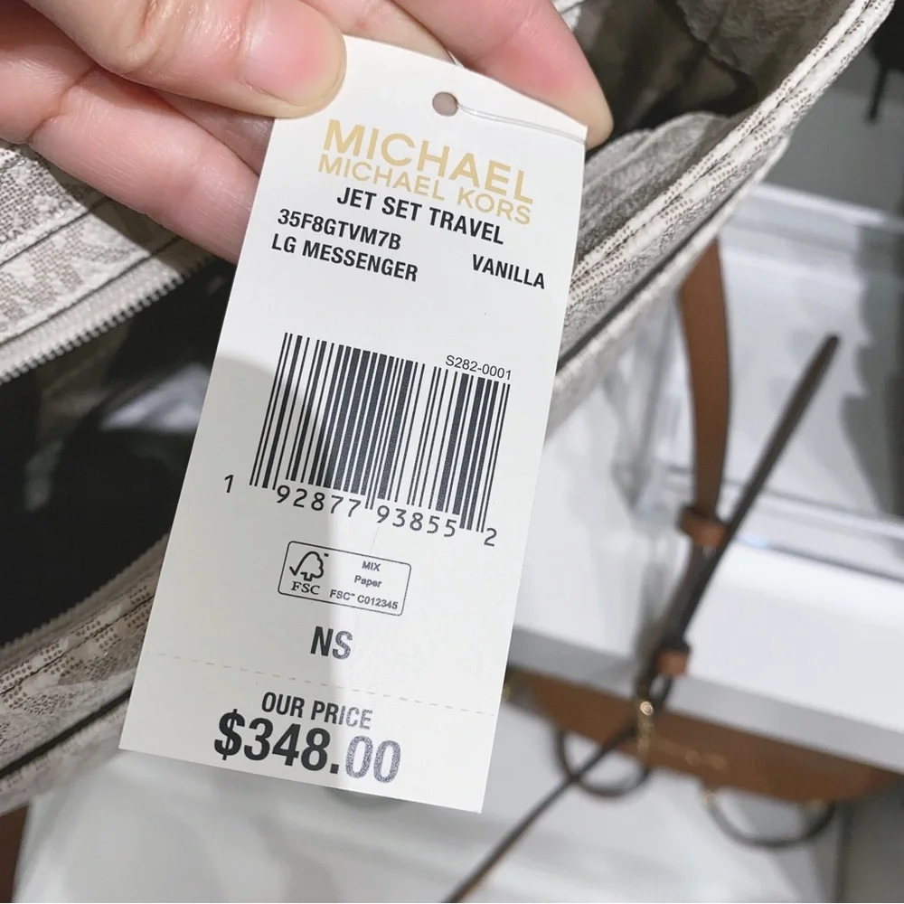 Michael Kors Jet Set Travel Large Logo Messenger Bag - Picture 6 of 7